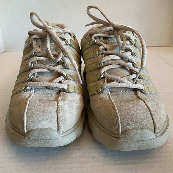 K-Swiss Limited Edition Suede Tennie Shoes Cream Color Size 8.5 - Picture 2 of 14